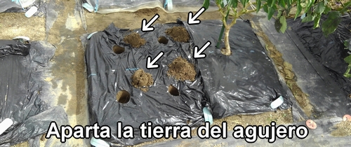 Aparta la tierra del agujero